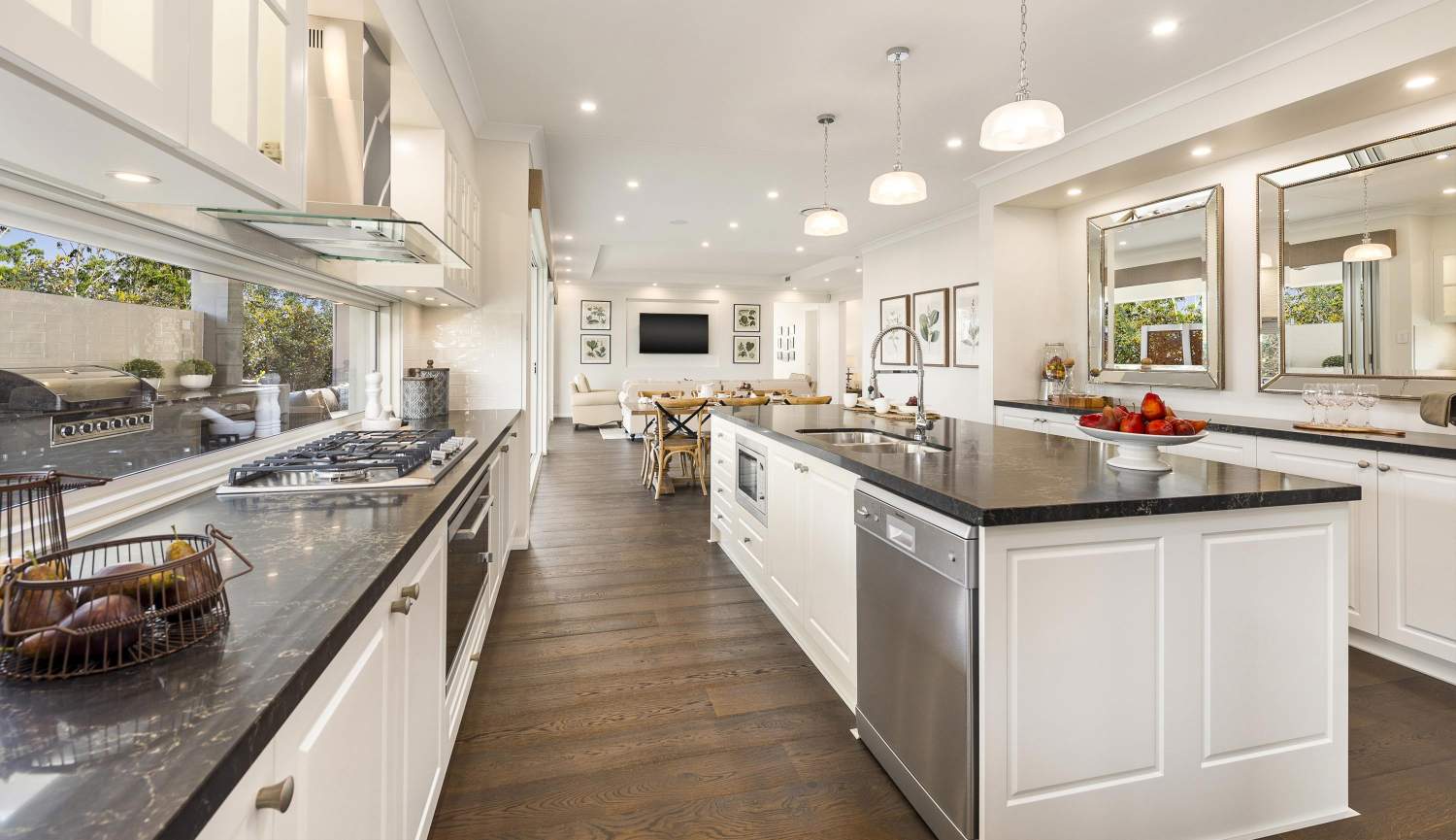 Bridgewaterexecutive-acreage-home-design-kitchen