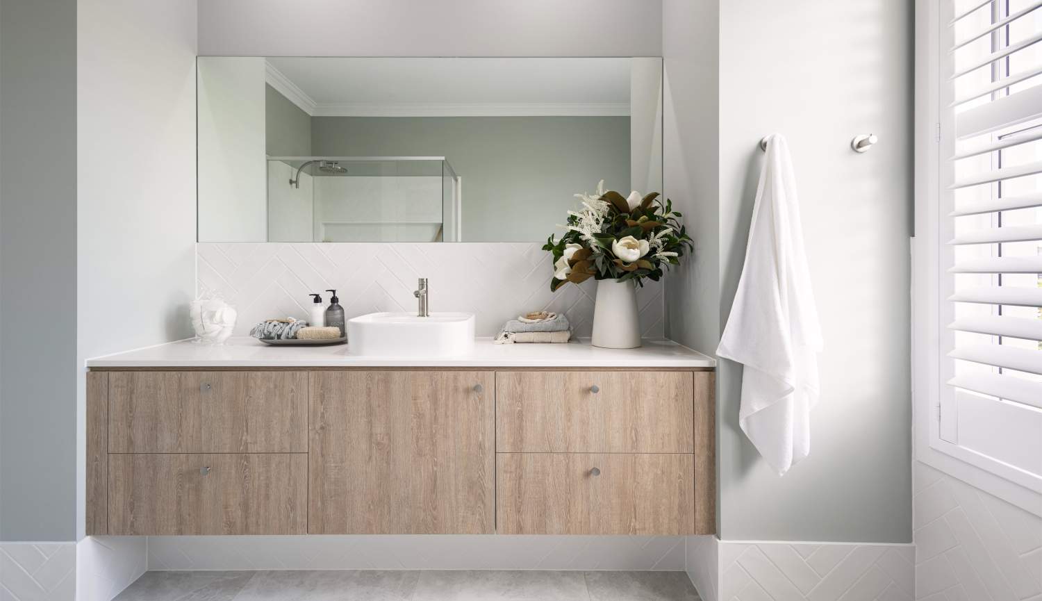 riverglen-classic-acreage-home-design-bathroom